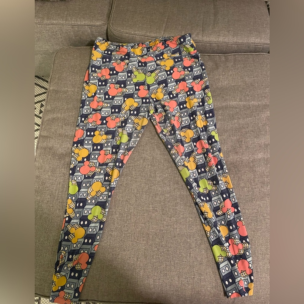 Lularoe Disney TC leggings